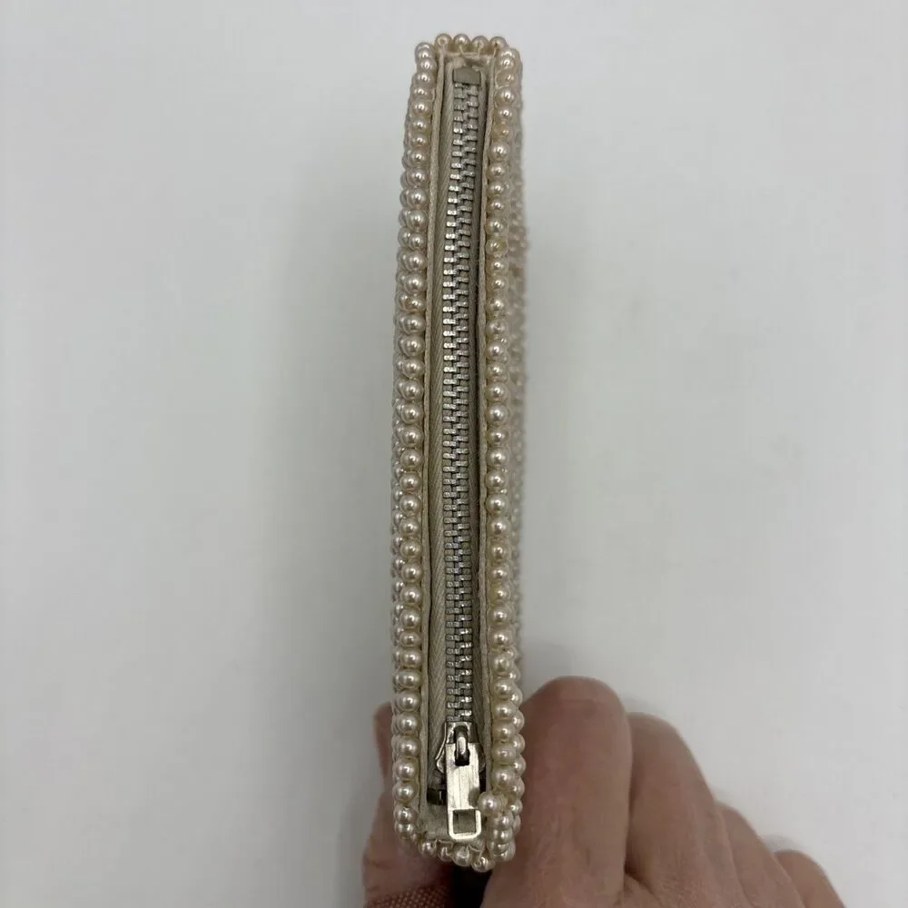 VINTAGE 1950s FAUX PEARL COIN PURSE MADE IN JAPAN SEQUINED WITH FLORAL PATTERN - Picture 3 of 8